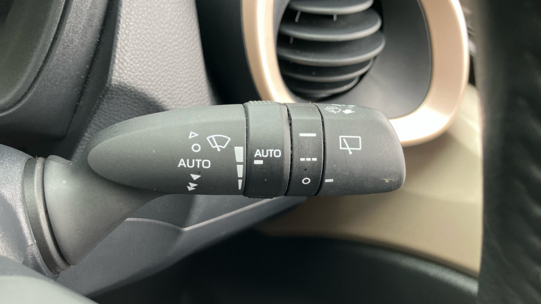 Toyota Aygo X 1.0 VVT-i Edge 5dr Petrol Hatchback